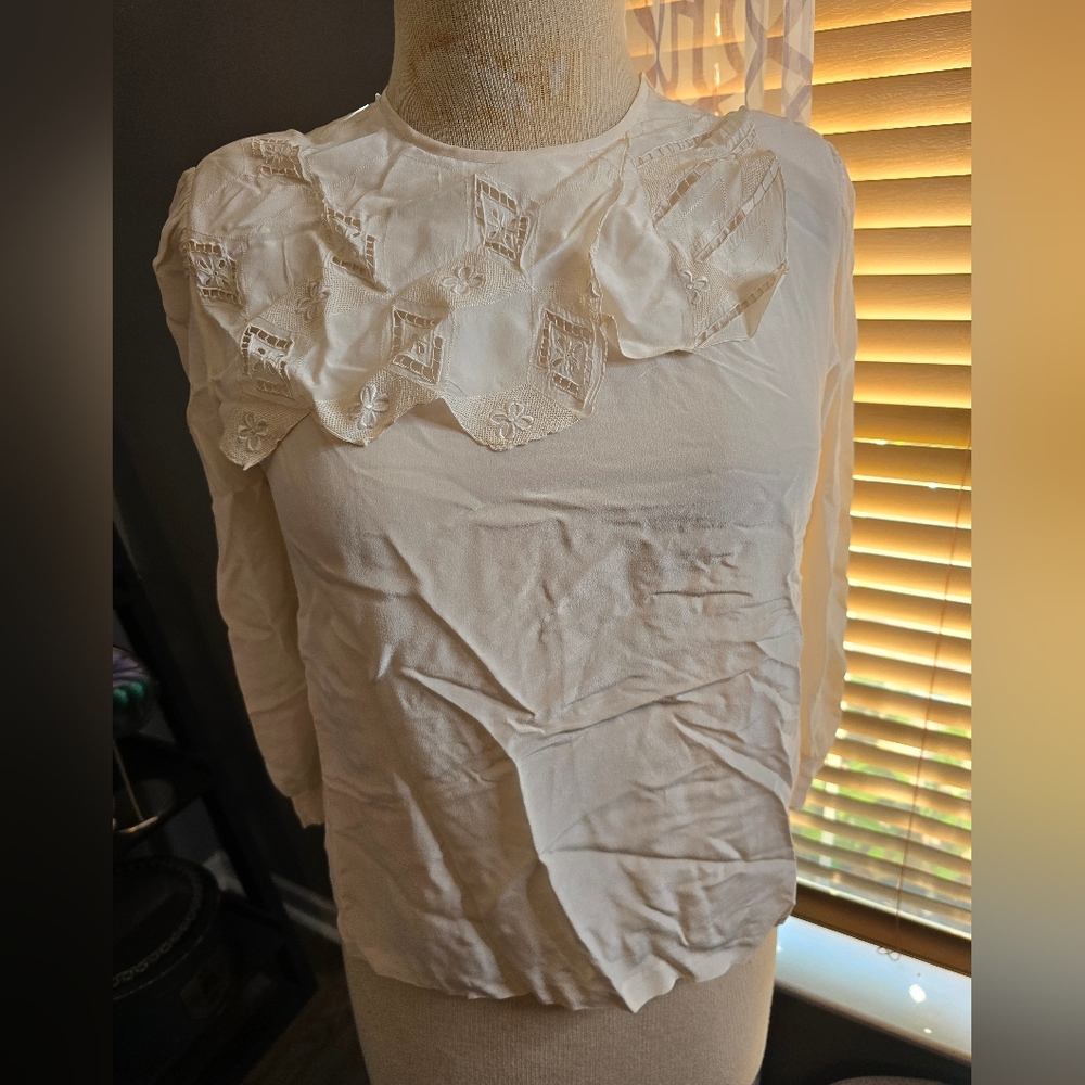 ⚡️Elegant Vintage Cream Silk with Lace Detail Women's Blouse